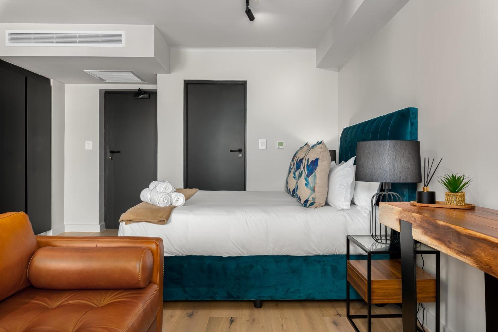 The Tokyo Aparthotel By Totalstay Kapstadt Exterior foto